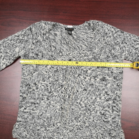 Top - Picture 5 of 7